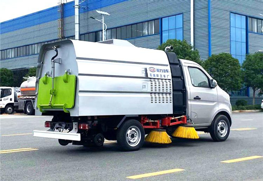 長(zhǎng)安掃路車(chē)展示圖