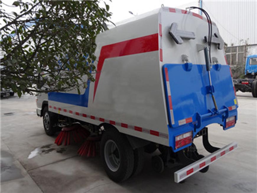 江淮掃路車(chē)